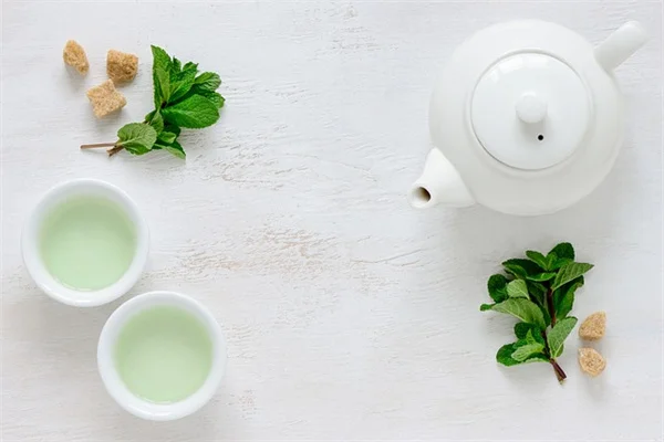 紙袋で蜂の巣予防は本当に効く？プロが教える効果的なやり方と実体験